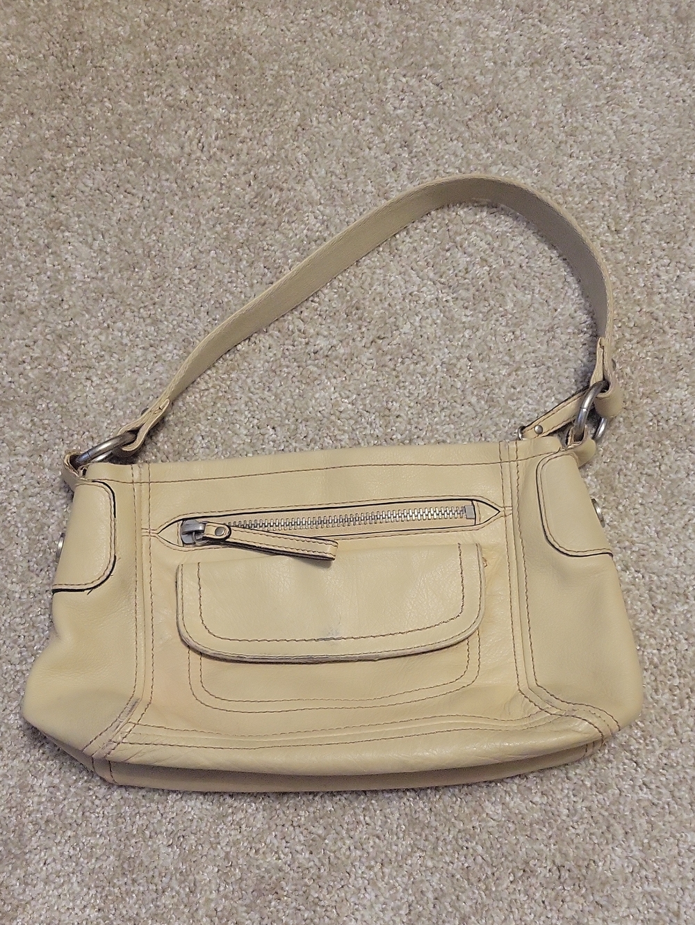 Vintage Fossil Leather Shoulder Bag - Classic Women's Handbag